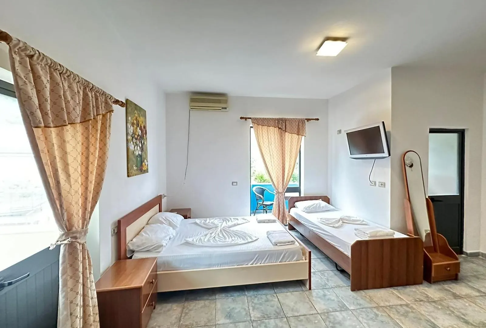 Hotel Adriatik Shengjin